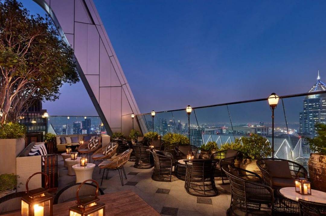 Penthouse Bar + Grill (Tầng 34,36)